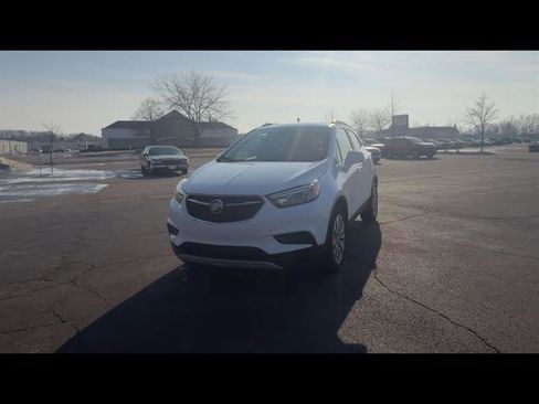 Used 2020 Buick Encore Preferred image 3