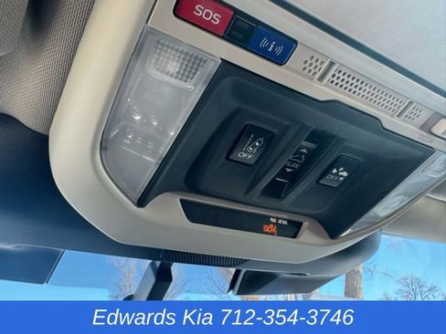 Used 2024 Subaru Forester Premium image 33