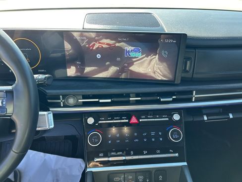 Used 2025 Hyundai Santa Fe Limited image 13