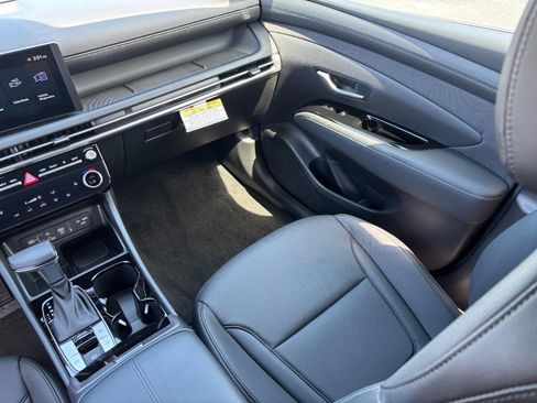 New 2025 Hyundai Santa Cruz SEL image 10