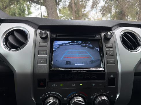 Used 2018 Toyota Tundra SR5 w/ SR5 Upgrade Package RWD image 25