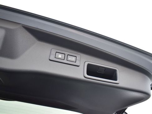 New 2026 Subaru Outback Touring image 27