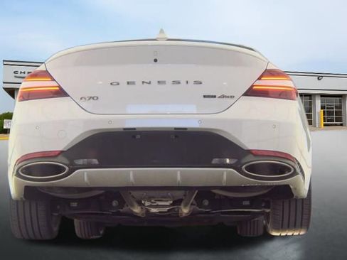 Used 2025 Genesis G70 3.3T Advanced image 5