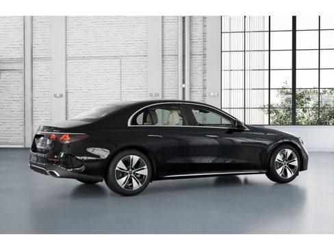 New 2026 Mercedes-Benz E 350 4MATIC Sedan image 19