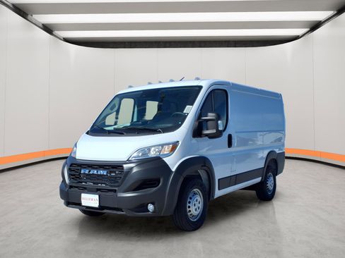 New 2026 RAM ProMaster 1500 w/ Convenience Group image 3