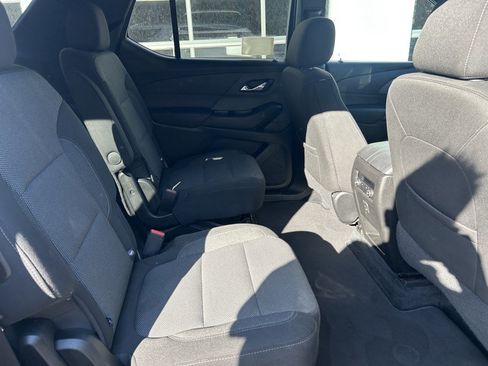 Used 2023 Chevrolet Traverse LT AWD/4WD image 23