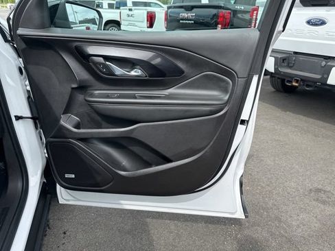 Used 2024 GMC Terrain AT4 w/ Infotainment Package II AWD/4WD image 11