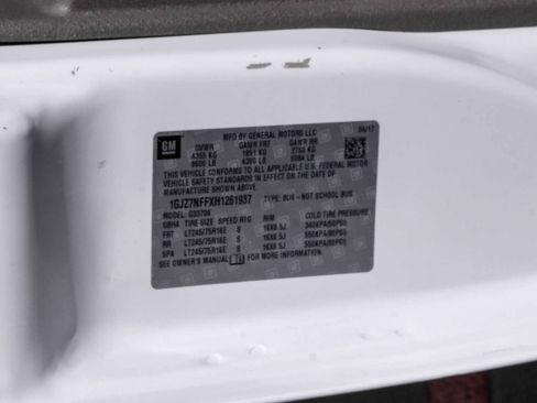 Used 2017 GMC Savana 3500 LS image 46