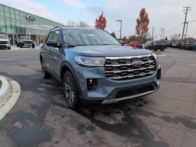 Used 2026 Ford Explorer Active w/ Active Comfort Package AWD/4WD image 7