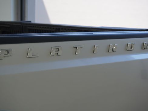 Used 2016 Ford F250 Platinum image 6