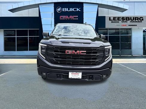 Used 2024 GMC Sierra 1500 Elevation AWD/4WD image 2