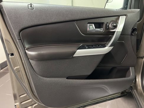 Used 2013 Ford Edge SEL image 24