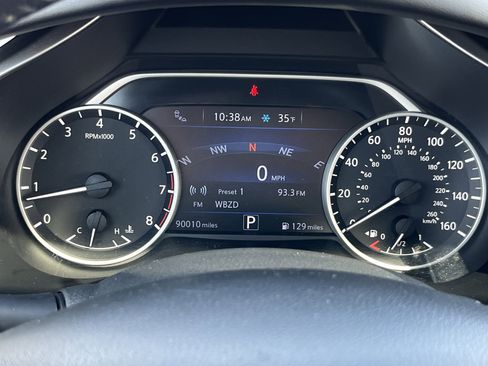 Used 2018 Nissan Murano SV w/ Premium Package image 23