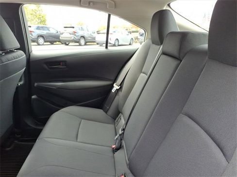 Used 2025 Toyota Corolla LE image 7