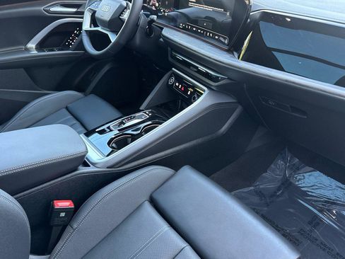 New 2025 Audi Q5 Premium Plus image 15