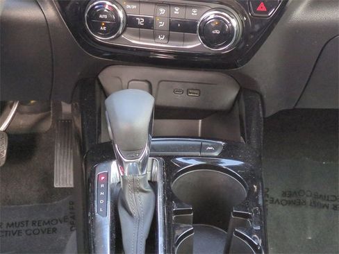 Certified 2025 Chevrolet Trax LT image 20