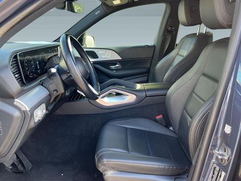 Used 2024 Mercedes-Benz GLE 450e 4MATIC image 3
