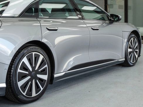 Used 2023 Lucid Air Grand Touring image 38