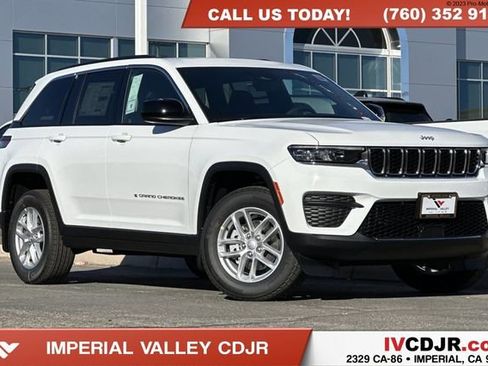 New 2025 Jeep Grand Cherokee Laredo X image 1