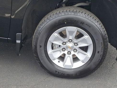 Certified 2025 Chevrolet Silverado 1500 LT image 8