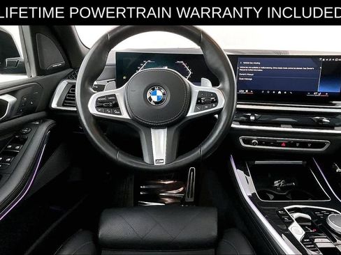 Used 2025 BMW X5 xDrive40i w/ M Sport Package AWD/4WD image 7