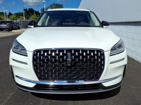 Certified 2023 Lincoln Corsair Reserve AWD/4WD image 2