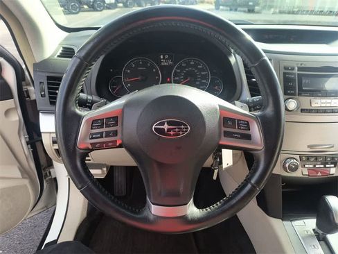 Used 2013 Subaru Outback 2.5i Premium image 14