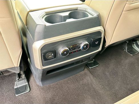 Used 2023 Ford Expedition Max Limited image 29