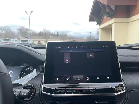 New 2026 Jeep Compass Limited image 20