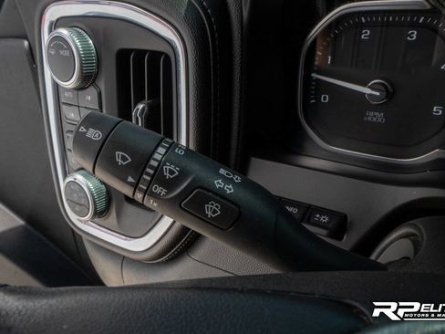 Used 2020 GMC Sierra 2500 Denali w/ Denali Ultimate Package image 42