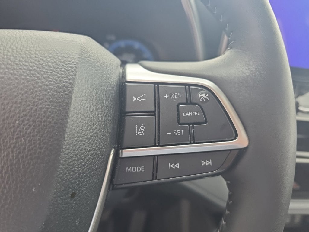 Used 2026 Toyota Highlander Platinum AWD/4WD image 22