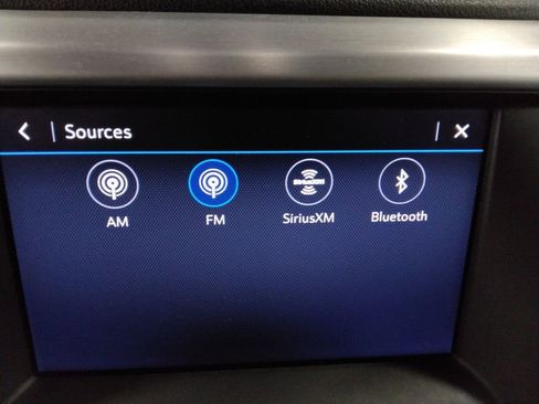 Used 2023 GMC Acadia SLE w/ Elevation Edition image 22