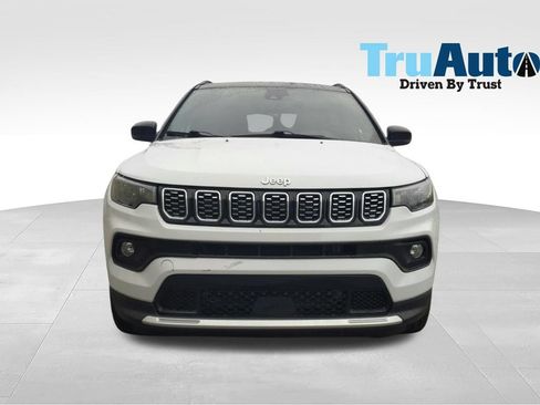 Used 2024 Jeep Compass Limited AWD/4WD image 2