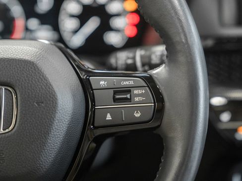 Used 2025 Honda CR-V EX-L image 28