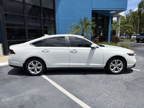 Certified 2024 Honda Accord LX image 9