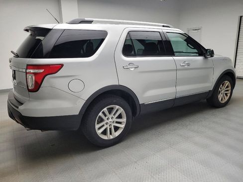 Used 2015 Ford Explorer XLT w/ Equipment Group 202B FWD image 10