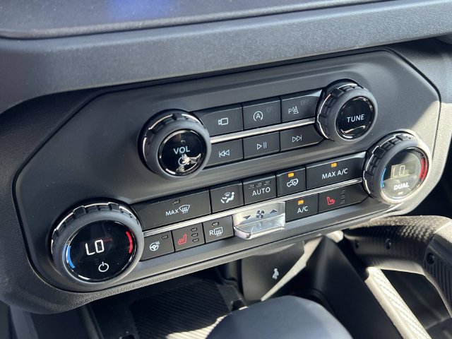 New 2026 Ford Bronco Raptor w/ Interior Carbon Fiber Pack AWD/4WD image 33