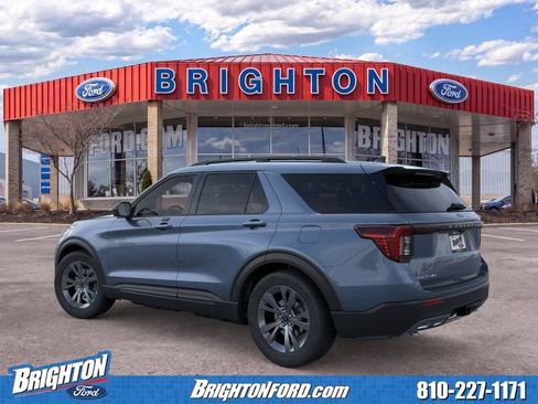 Used 2026 Ford Explorer Active w/ Active Comfort Package AWD/4WD image 6