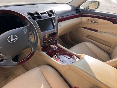 Used 2008 Lexus LS 460 RWD image 14