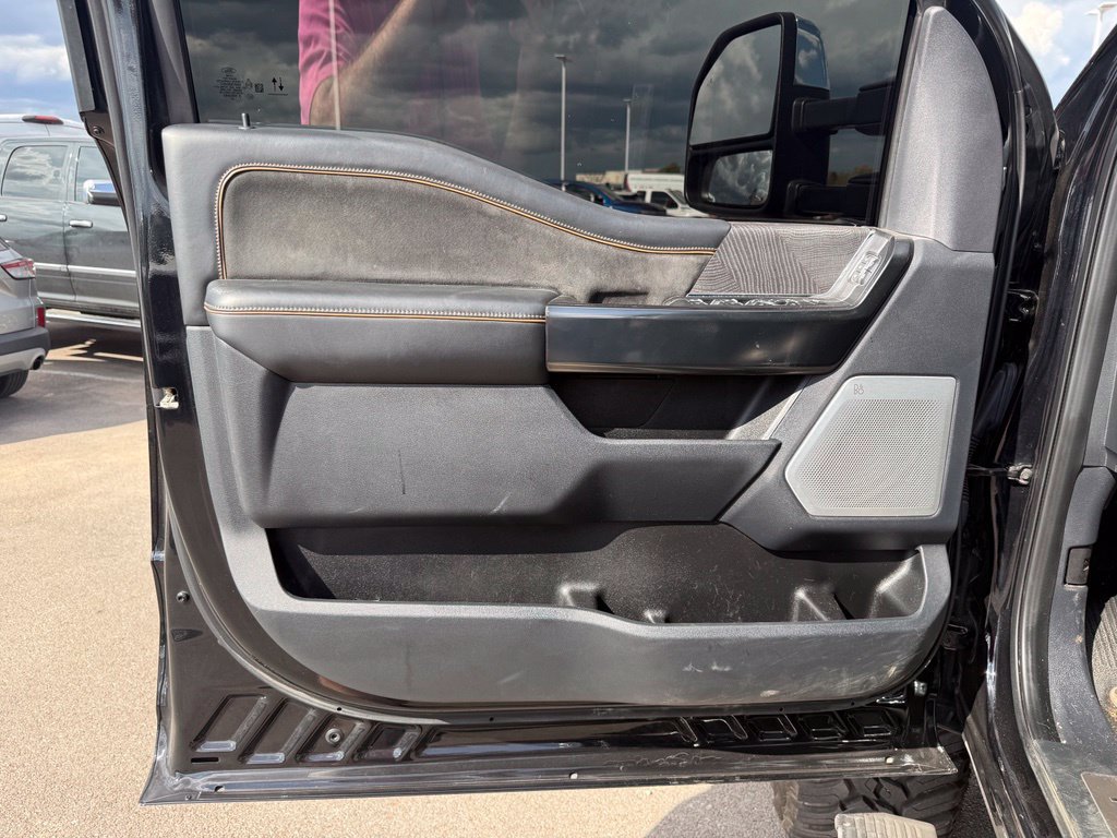 Used 2024 Ford F250 Platinum AWD/4WD image 7