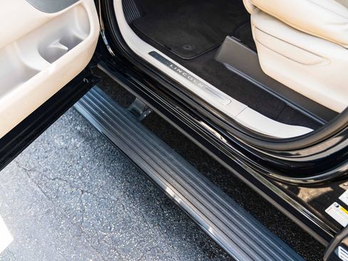 Used 2018 Lincoln Navigator Reserve w/ Technology Package AWD/4WD image 15