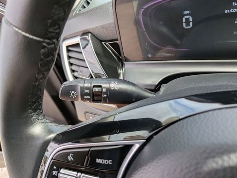 Certified 2025 Kia Seltos S FWD image 30