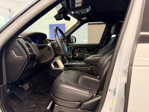 Used 2019 Land Rover Range Rover HSE AWD/4WD image 18