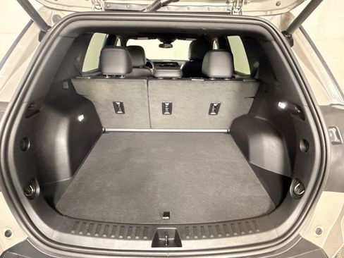 Used 2025 GMC Terrain Elevation w/ Elevation Premium Package AWD/4WD image 20