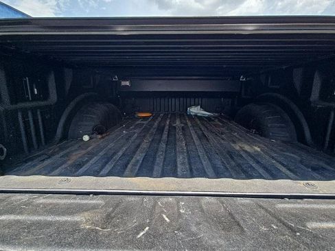 Used 2022 Ford F350 Lariat w/ Black Appearance Package AWD/4WD image 15