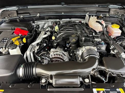 Used 2024 Jeep Wrangler Sport image 30