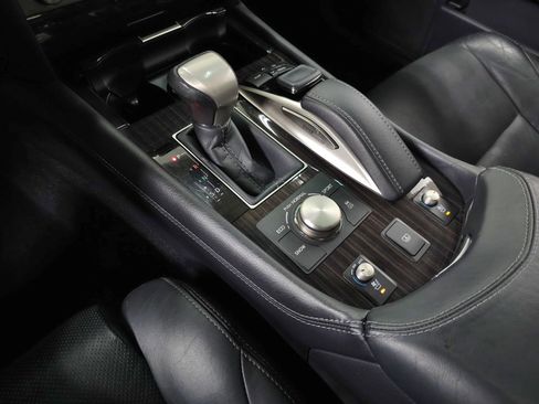 Used 2017 Lexus LS 460 AWD image 28