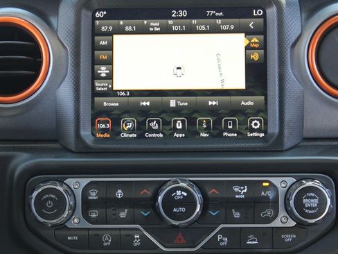 Used 2021 Jeep Gladiator Mojave AWD/4WD image 18