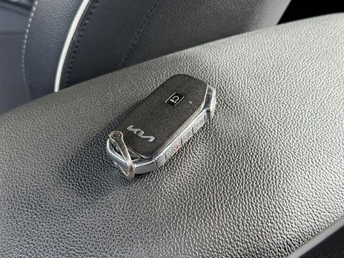 Used 2024 Kia Forte GT-Line FWD image 31