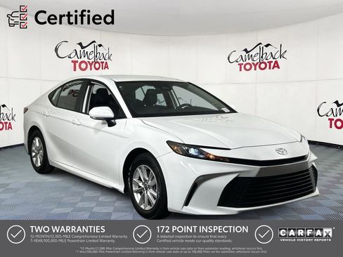 Used 2025 Toyota Camry LE image 1